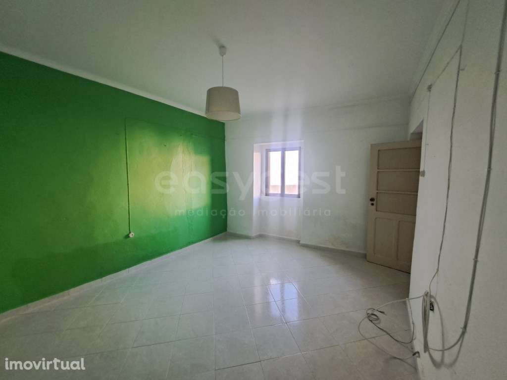 Moradia Térrea localizada na simpática localidade de Santa Vitória,... - Grande imagem: 3/18