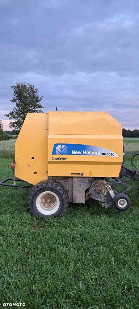 New Holland BR6090 - 1