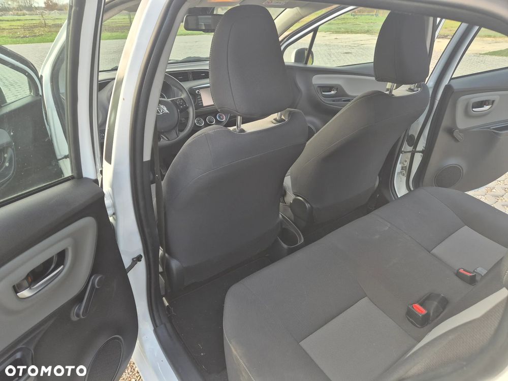 Toyota Yaris 1.0 Active - 10