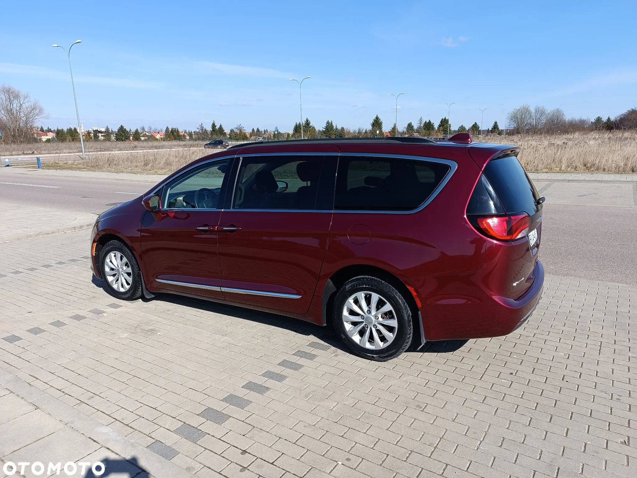 Chrysler Pacifica - 3