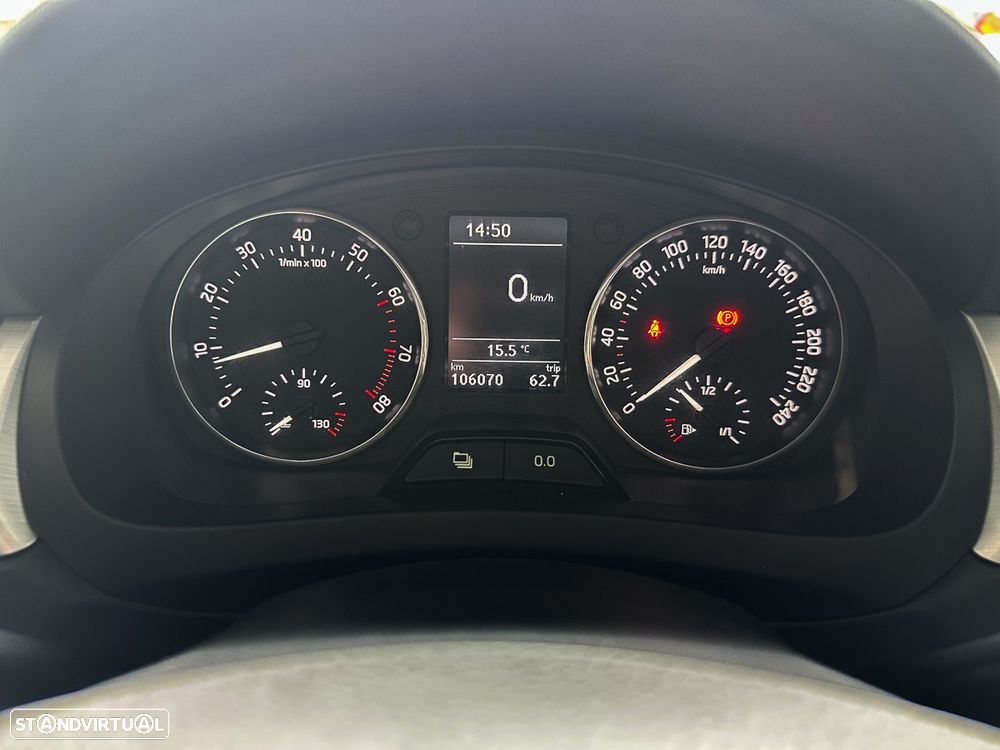 Skoda Rapid Spaceback 1.2 TSi Elegance - 25