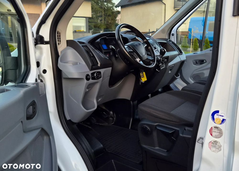 Ford Transit L2H2 2.0d Kamera Podgrzewane siedzen Stan Idealnyia - 5