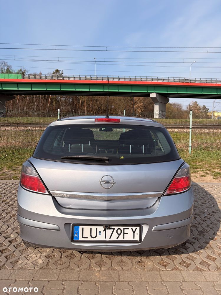 Opel Astra 1.6 - 4