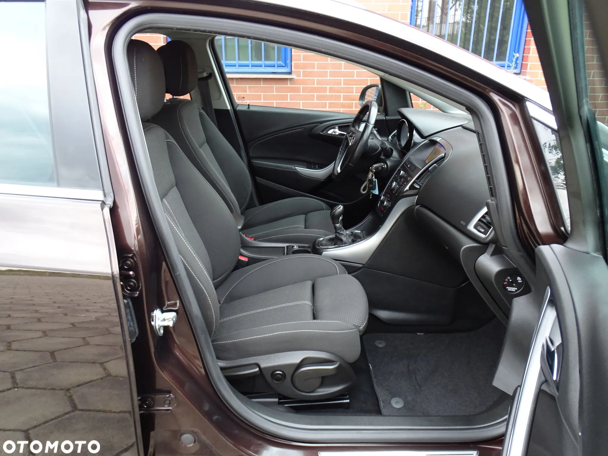 Opel Astra IV 2.0 CDTI Sport - 9