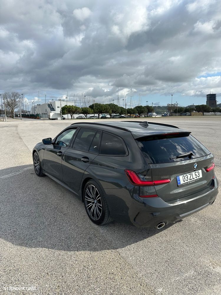 BMW 320 d Pack 50 anos M Auto - 1