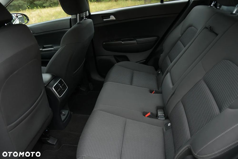 Kia Sportage 1.7 CRDI Business Line L 2WD - 23