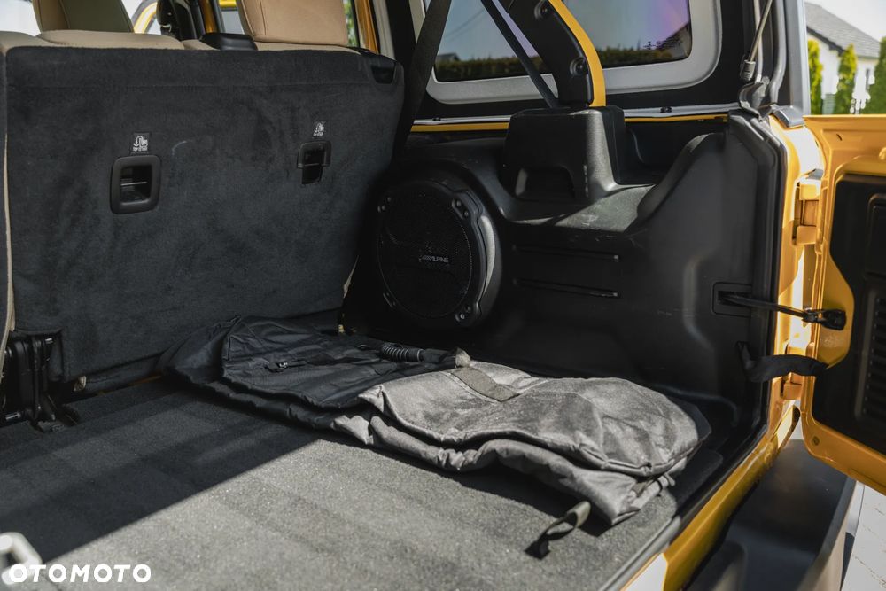 Jeep Wrangler - 30