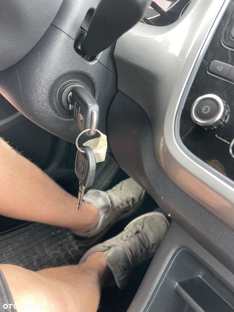 Volkswagen up! high - 18