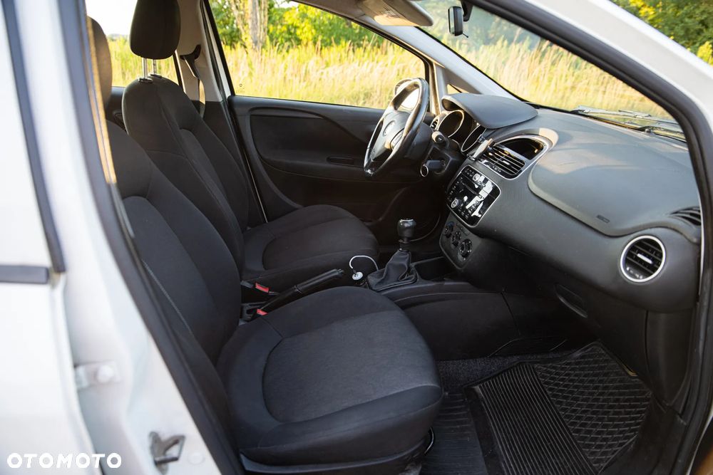 Fiat Punto 1.4 Easy S&S Euro6 - 13