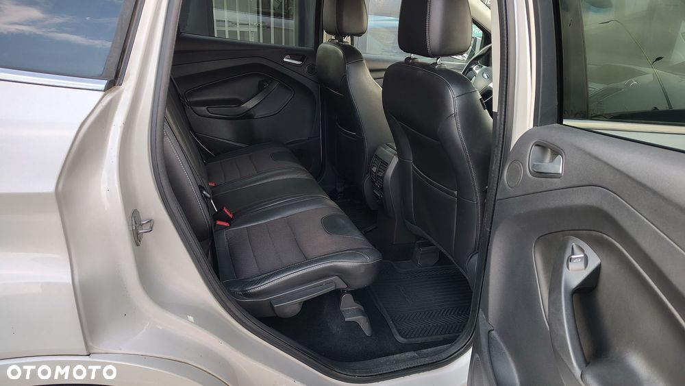 Ford Kuga - 9