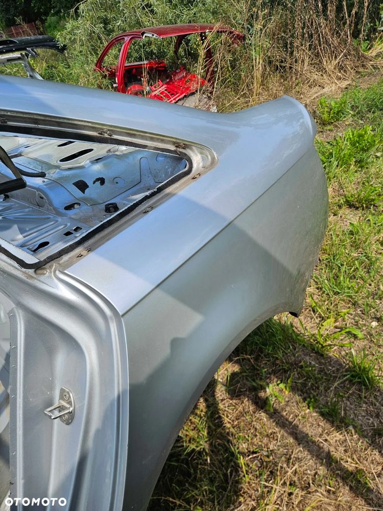 Błotnik Ćwiartka LY7W Poszycie Słupek Próg Podłużnica Dach Audi A6 C6 Sedan - 37