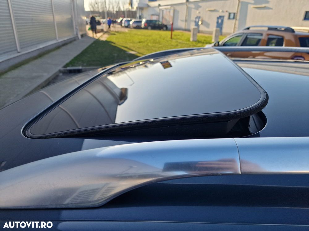 Volkswagen Passat 2.0 TDI DPF Highline - 20