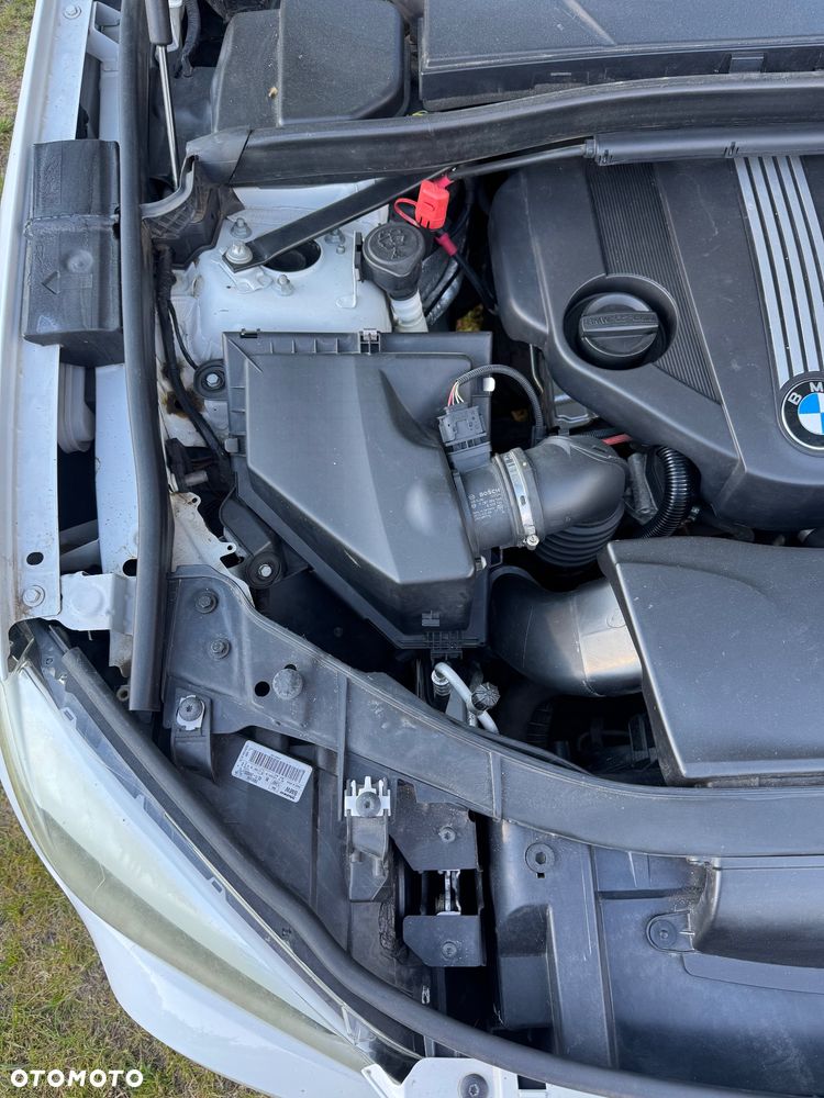 BMW X1 xDrive18d - 15