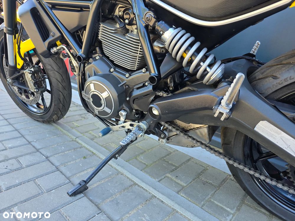 Ducati Scrambler - 9