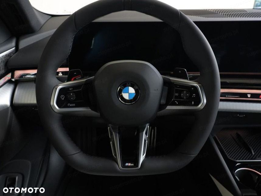 BMW Seria 5 520d xDrive mHEV M Sport - 11