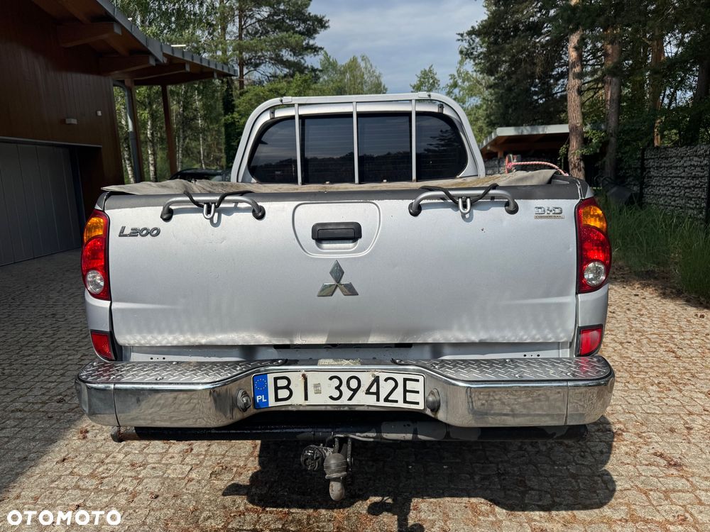 Mitsubishi L200 2.5 DID Intense + - 8