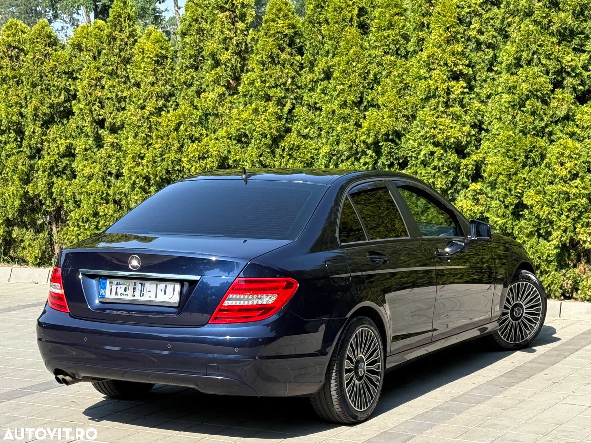 Mercedes-Benz C - 2
