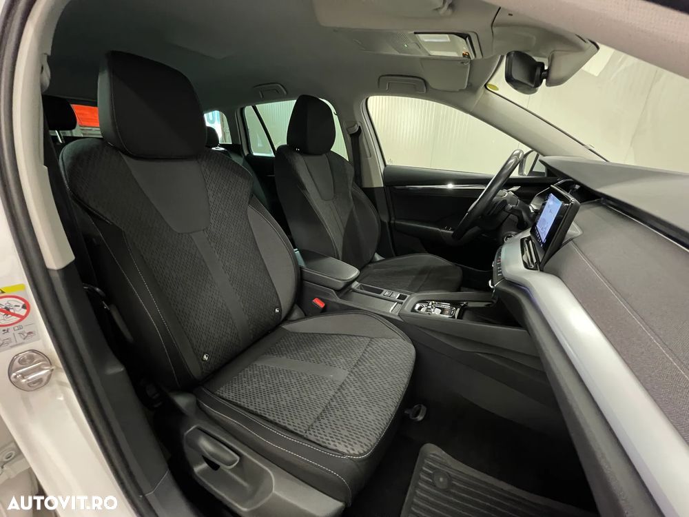 Skoda Octavia 2.0 TDI DSG 4X4 Style - 11