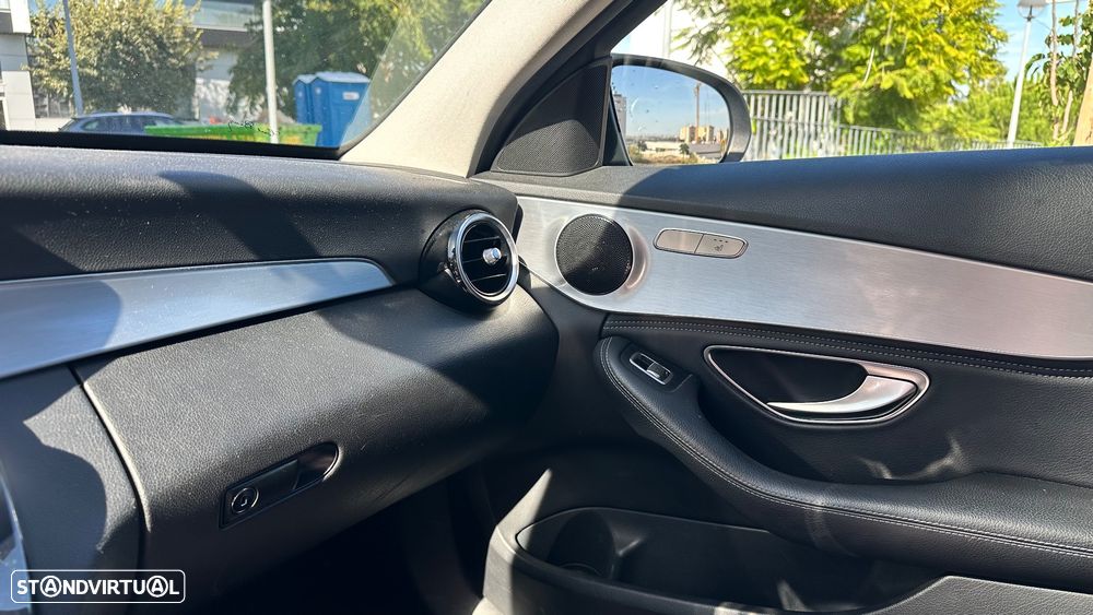 Mercedes-Benz C 220 - 13