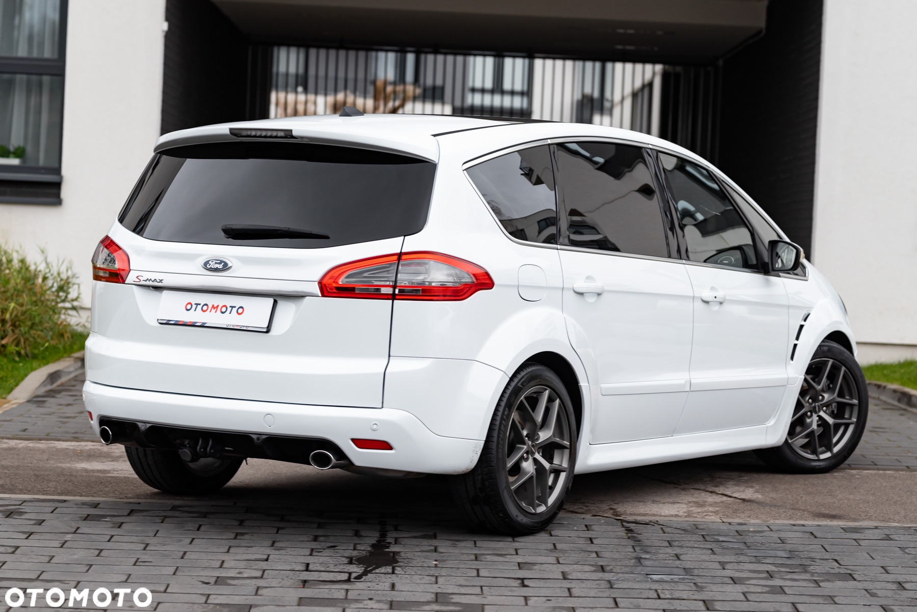 Ford S-Max 2.0 EcoBoost Titanium - 13