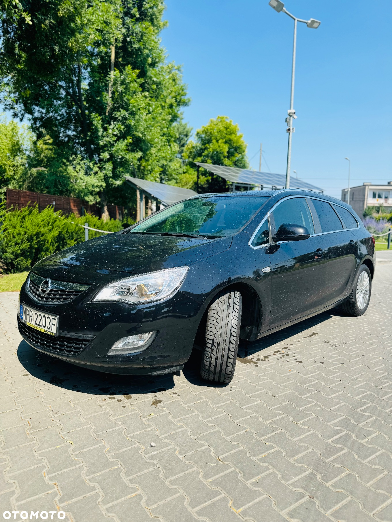 Opel Astra IV GTC 1.4 T Sport - 2