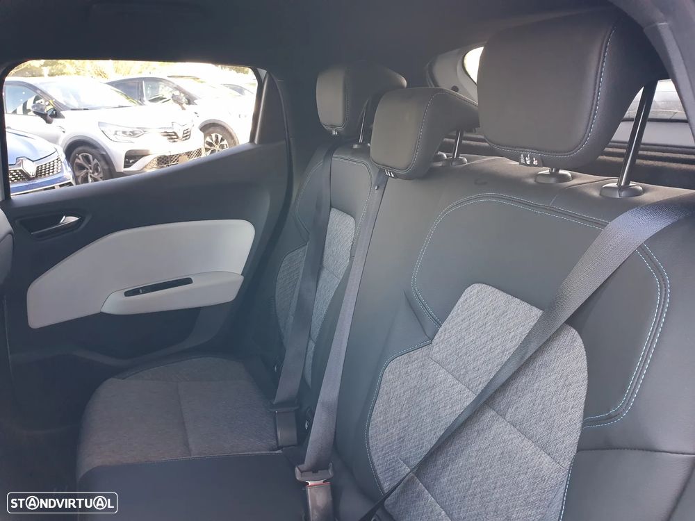 Renault Clio 1.6 E-Tech Edition One - 11