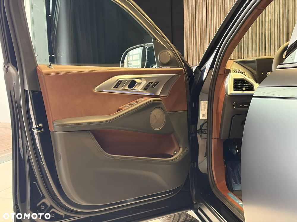BMW XM 50e PHEV sport - 13