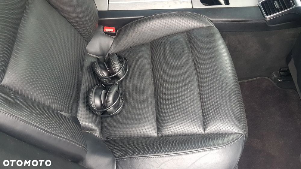 Porsche Panamera 4S PDK - 32