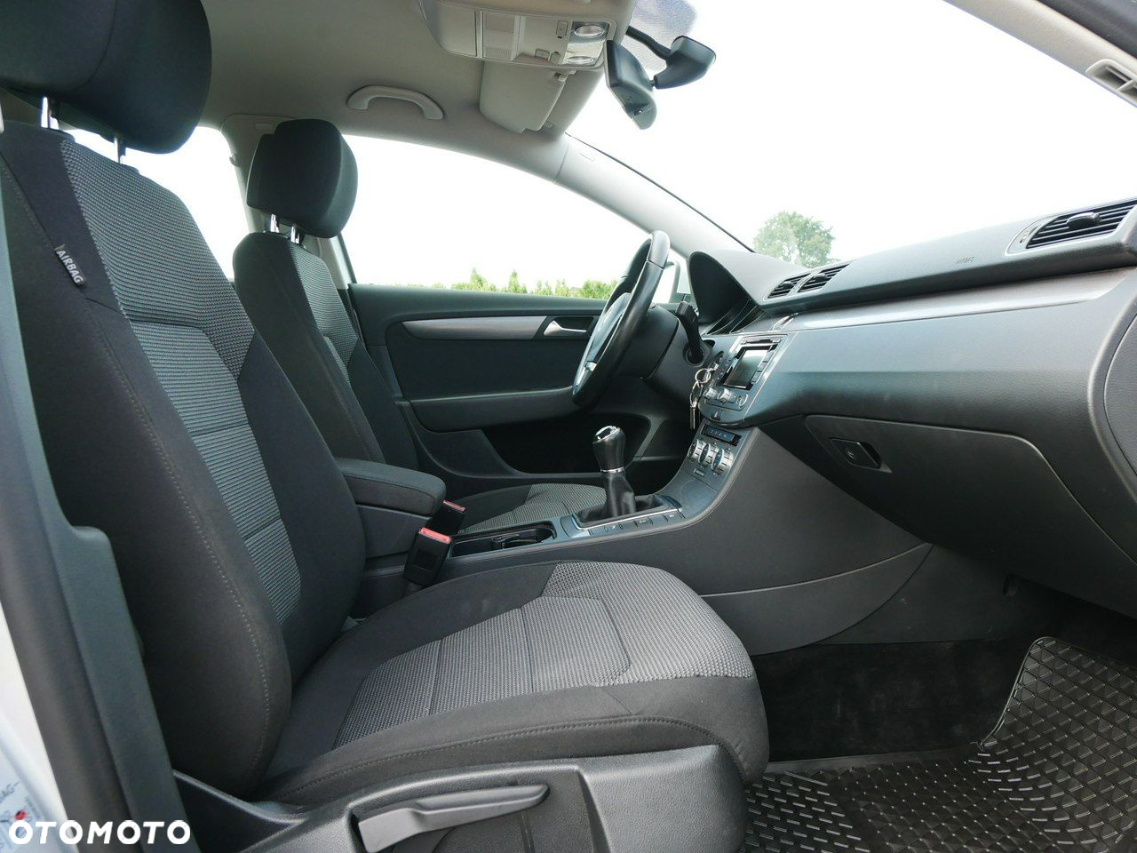 Volkswagen Passat 1.4 TSI BMT Comfortline - 26