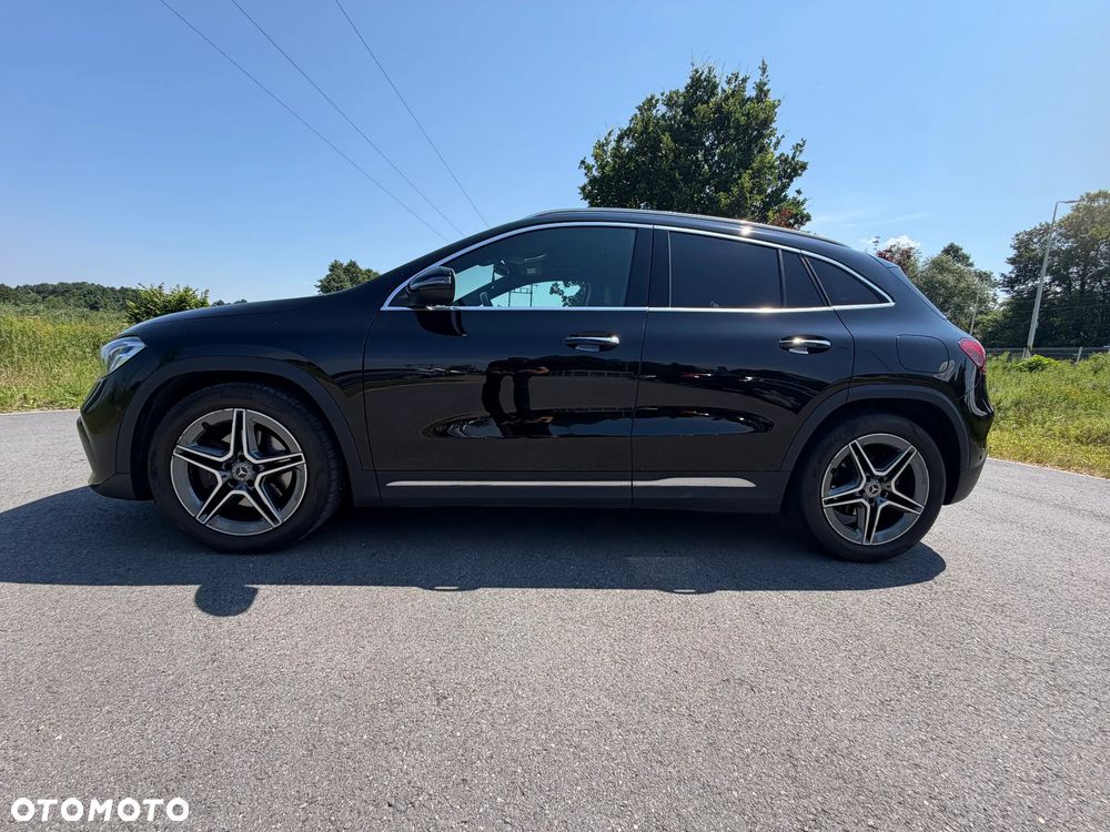 Mercedes-Benz GLA 200 7G-DCT AMG Line - 2