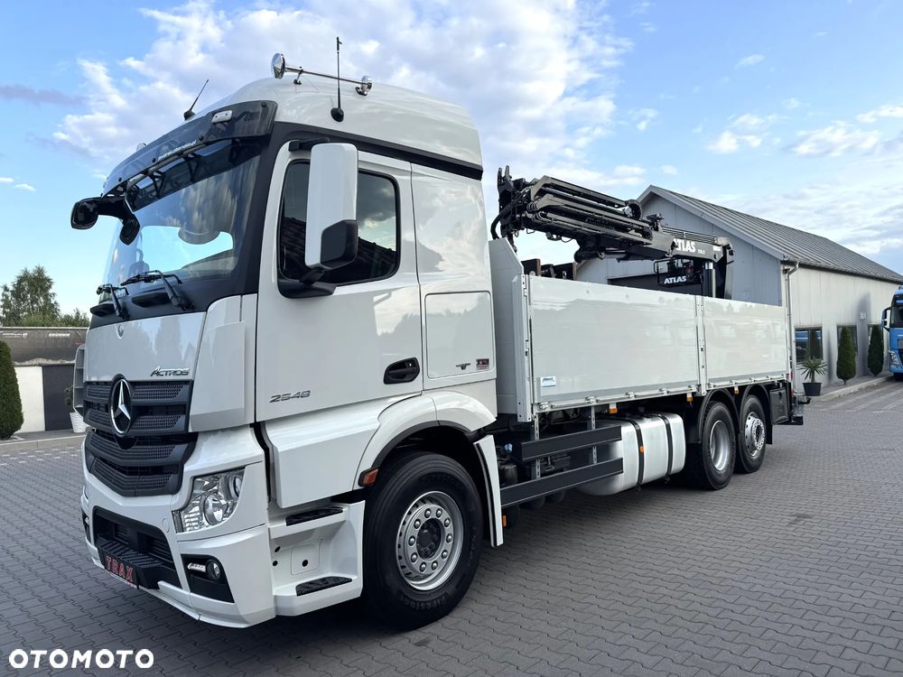Schwarzmuller Przyczepa burtowa budowlanka 2017 r + Mercedes Actros 26.48 z HDS 2017 r - 15