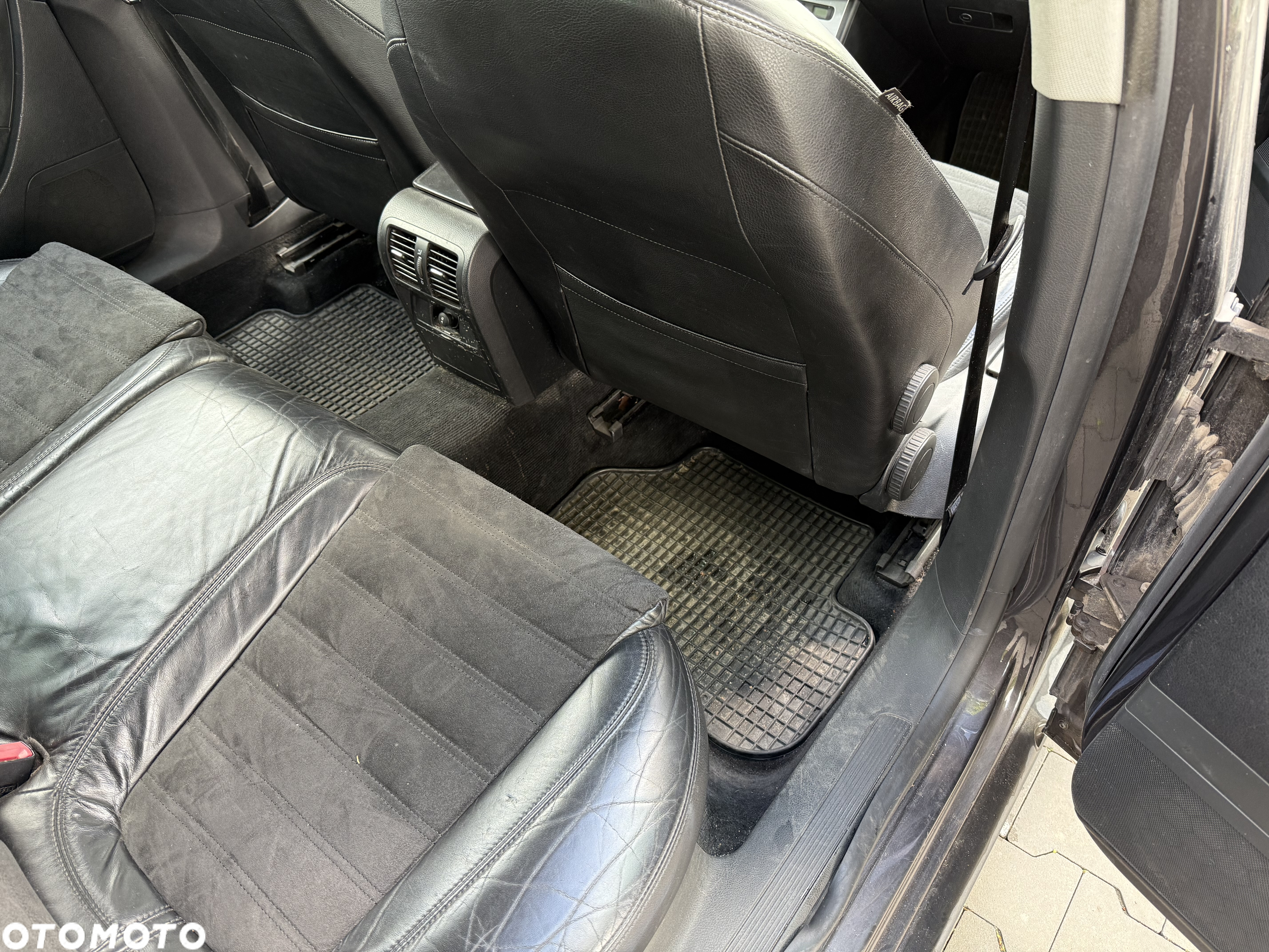 Volkswagen Passat - 13