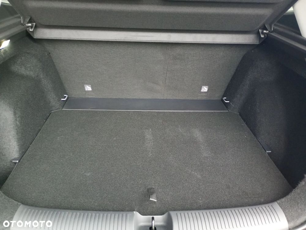 MG ZS 1.5 HEV+ Exclusive - 12