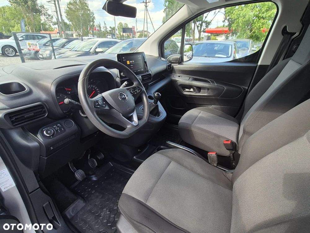 Opel COMBO - 28