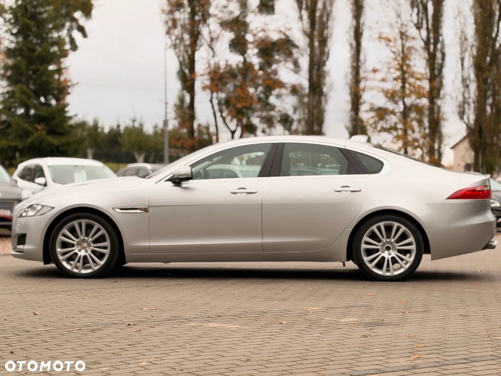 Jaguar XF 3.0 TDV6 300 Sport - 12