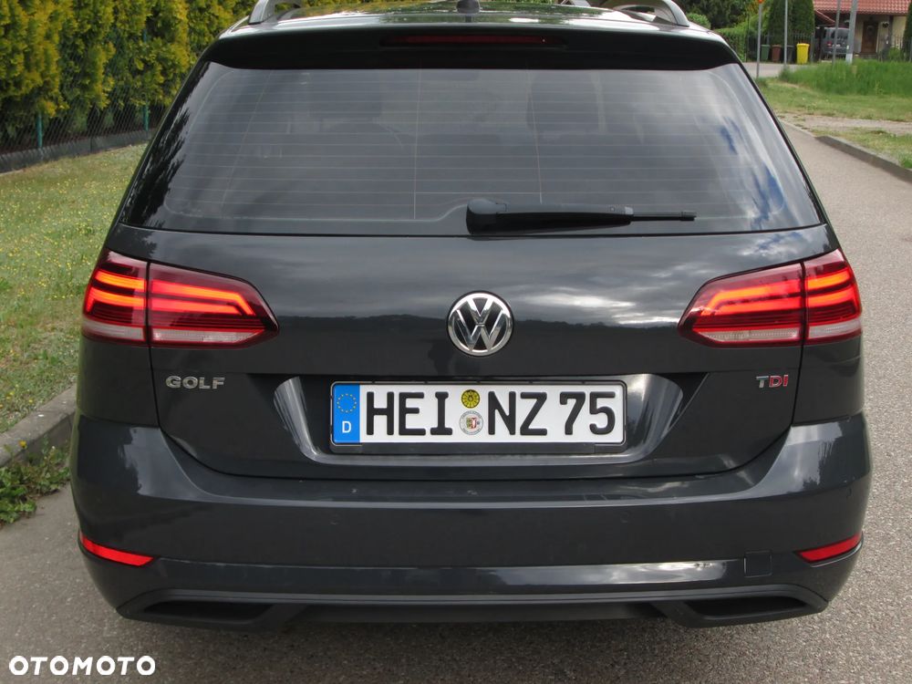 Volkswagen Golf 1.6 TDI (BlueMotion Technology) Comfortline - 24