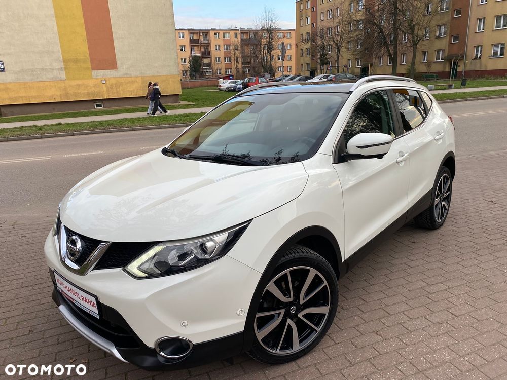 Nissan Qashqai 1.6 DIG-T 360 - 1