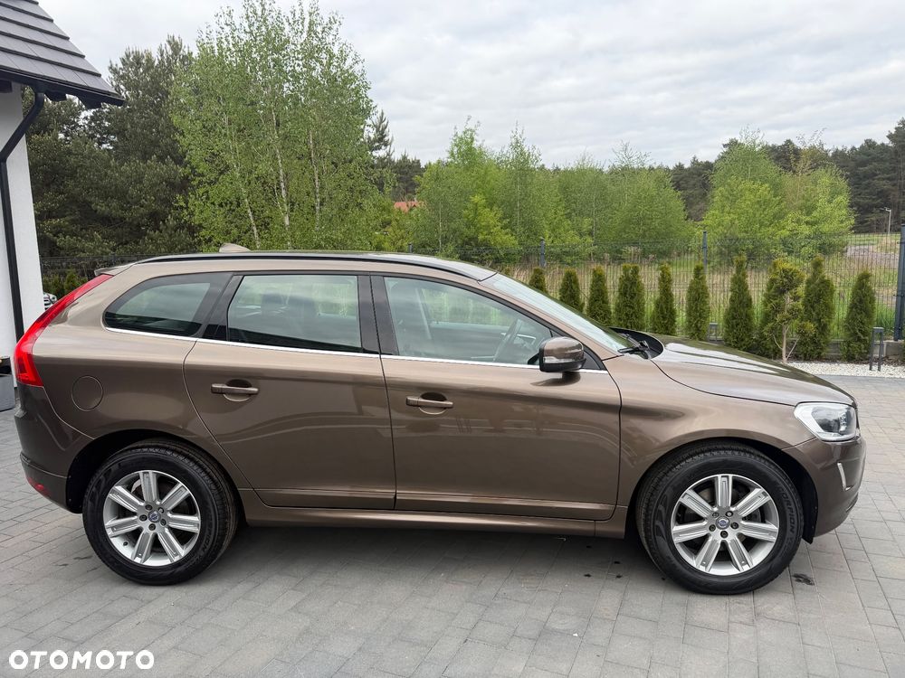 Volvo XC 60 D4 Geartronic Momentum - 9