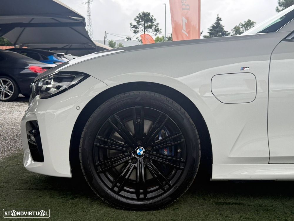 BMW 330 e Pack M Auto - 33
