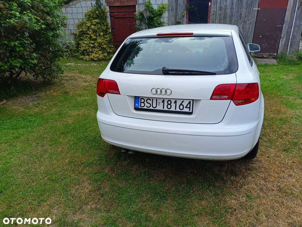 Audi A3 Sportback - 3