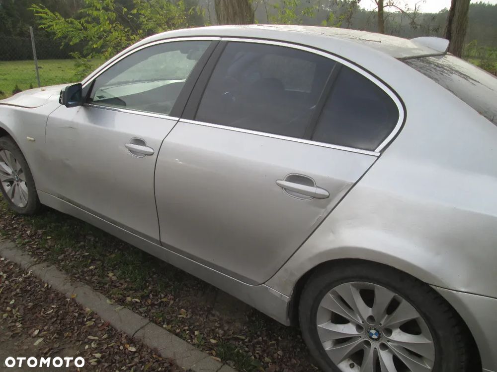 BMW E60 2.2 Benzyna SEDAN SREBRNA SILNIK MASKA ZDERZAK SZYBA KLAPA LAMPY - 3
