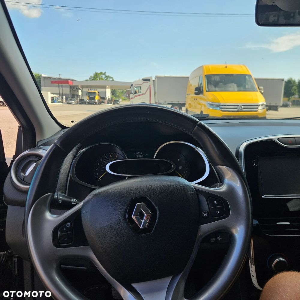 Renault Clio 1.2 16V 75 LIMITED - 18