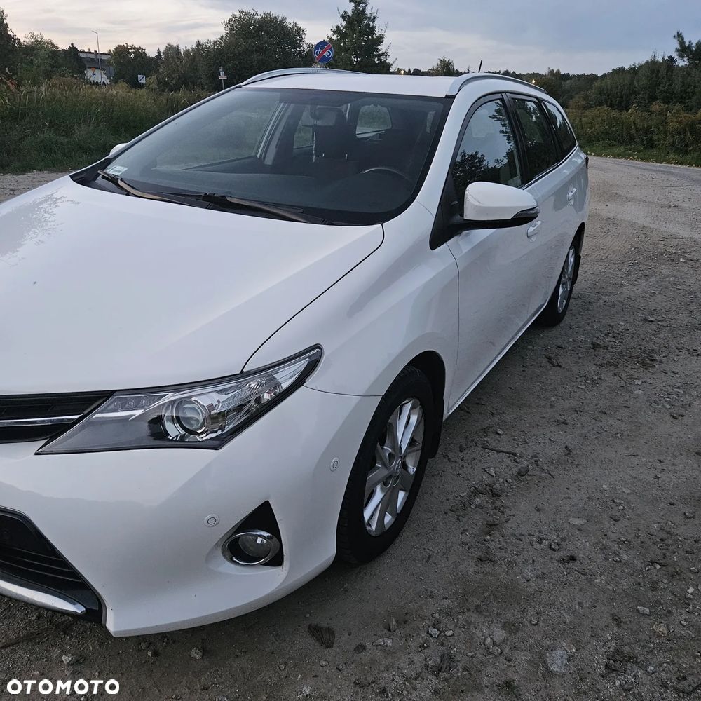 Toyota Auris 1.33 VVT-i Premium Comfort - 6