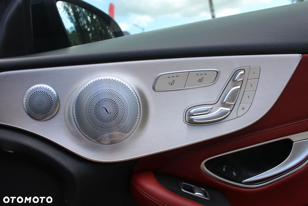 Mercedes-Benz Klasa C 300 7G-TRONIC AMG Line - 26