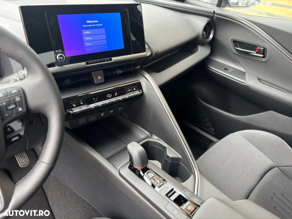 Toyota C-HR - 12