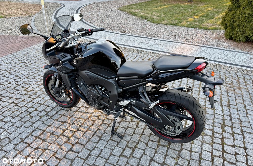 Yamaha FZ - 4