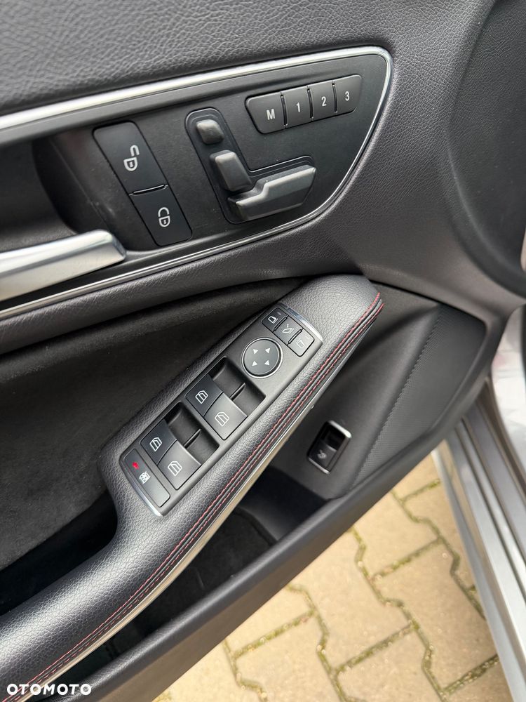 Mercedes-Benz CLA 220 CDI 7G-DCT AMG Line - 16