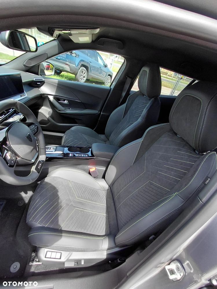 Peugeot 2008 PureTech mHEV GT Exclusive e-DCS6 - 10