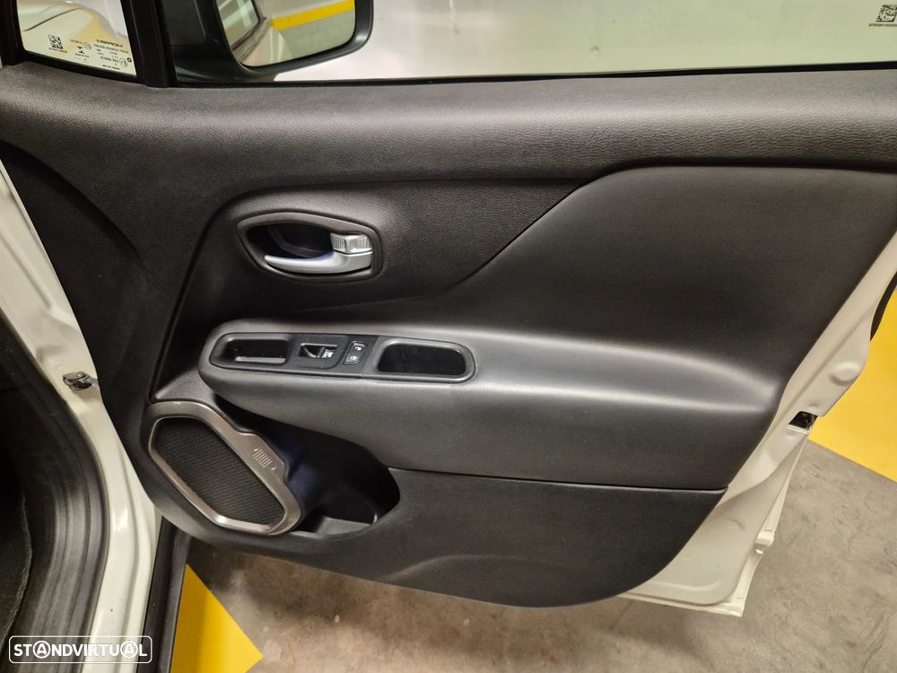 Jeep Renegade 1.6 MJD Sport - 39