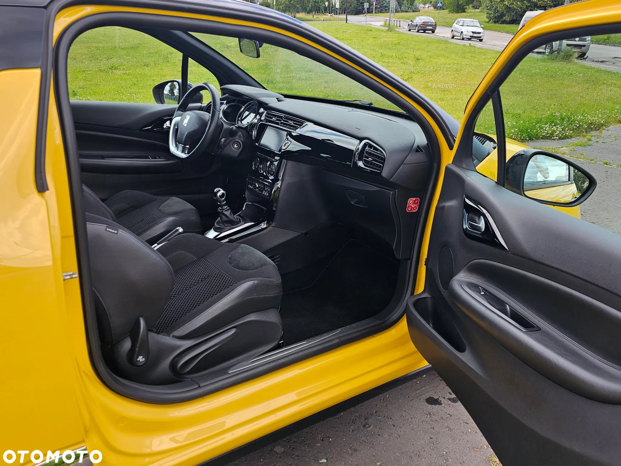 Citroën DS3 1.6 THP SportChic - 11